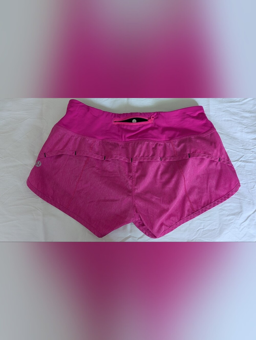 Lululemon Athletica Speed Up Shorts Sonic pink  size 4 excellent Condition